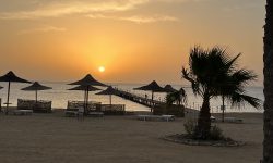 Wadi Lahmy Azur Resort - Blick aufs Meer vom Zimmer bei Sonnenaufgang